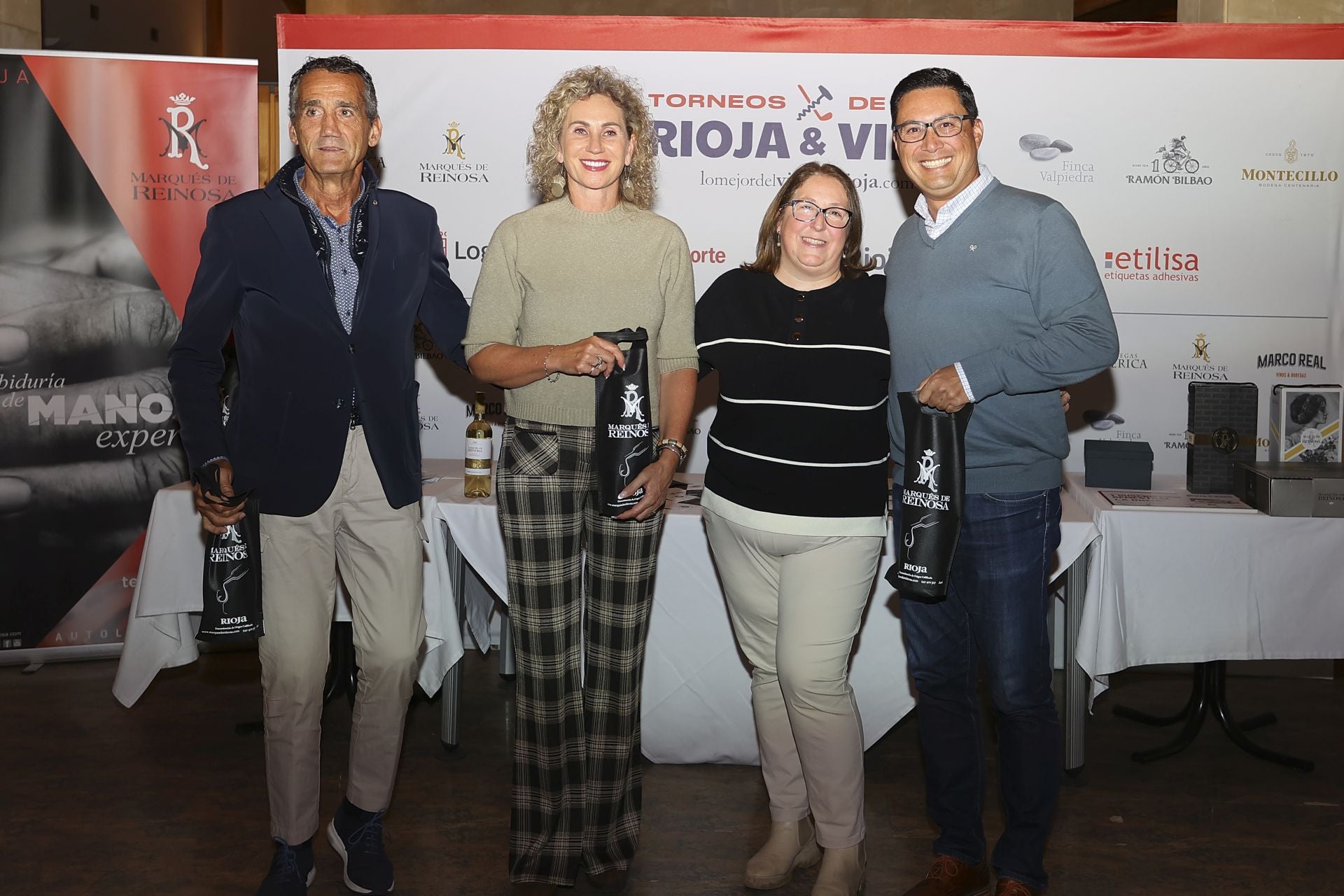 La entrega de premios del torneo Marqués de Reinosa
