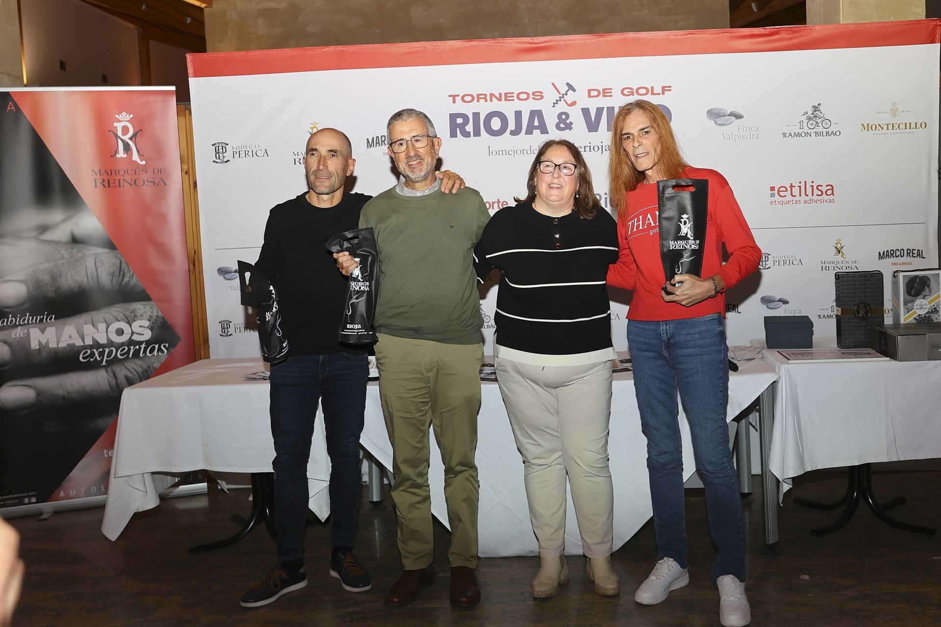 La entrega de premios del torneo Marqués de Reinosa