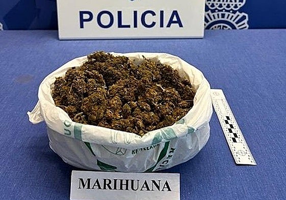 Detenido un hombre que circulaba en patinete por Logroño con una bolsa con marihuana