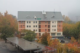 Vista exterior del establecimiento ubicado en el paseo San Julián, que aún está pendiente de una nueva capa de pintura.