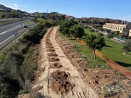 Inicio de la instalación de pantallas en la avenida de Aragón.