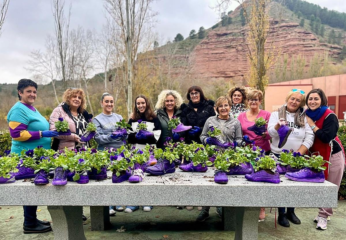 Zapatos morados en Nájera contra la violencia de género