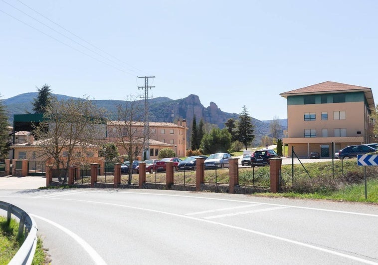 Exterior del colegio Alcaste-Las Fuentes, en una imagen de archivo.