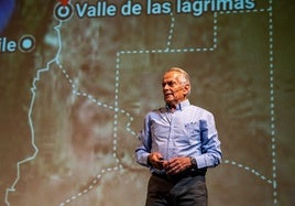 Eduardo Strauch, durante una de sus conferencias.