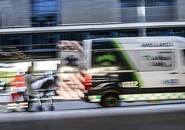 Una ambulancia en una imagen de archivo.