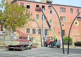 Inicio de las obras del templo.