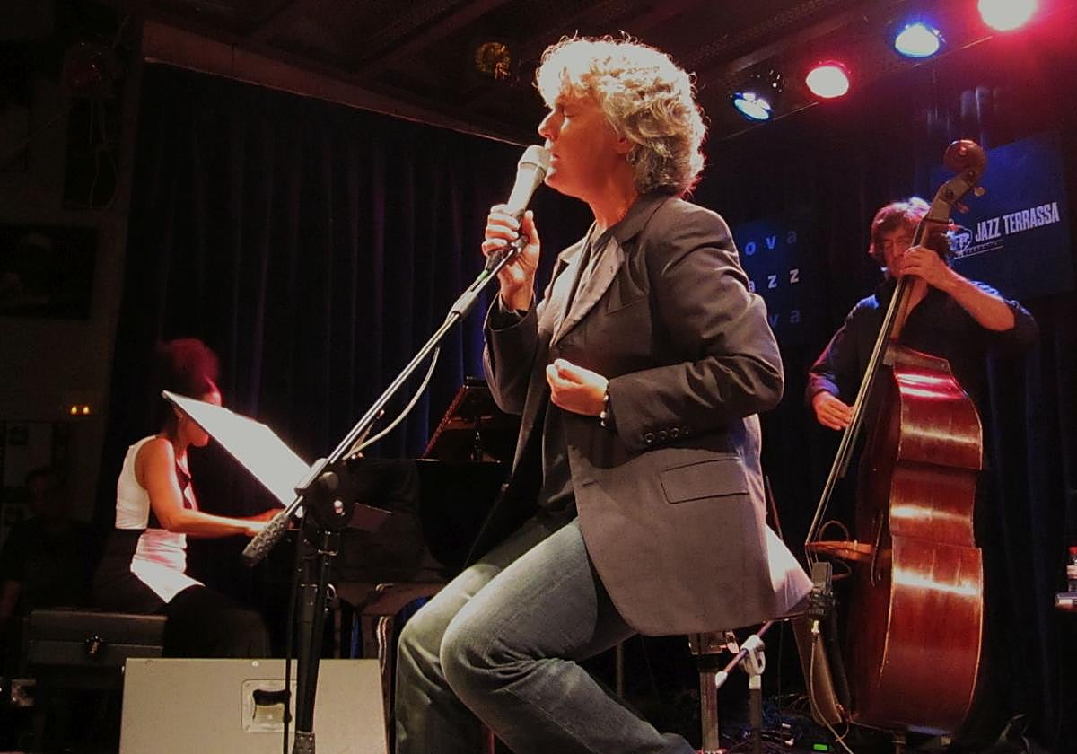 Mayte Martín, en concierto.