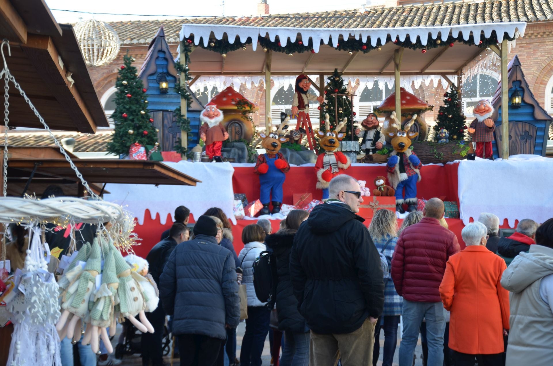 Mañana de mercado navideño en Calahorra