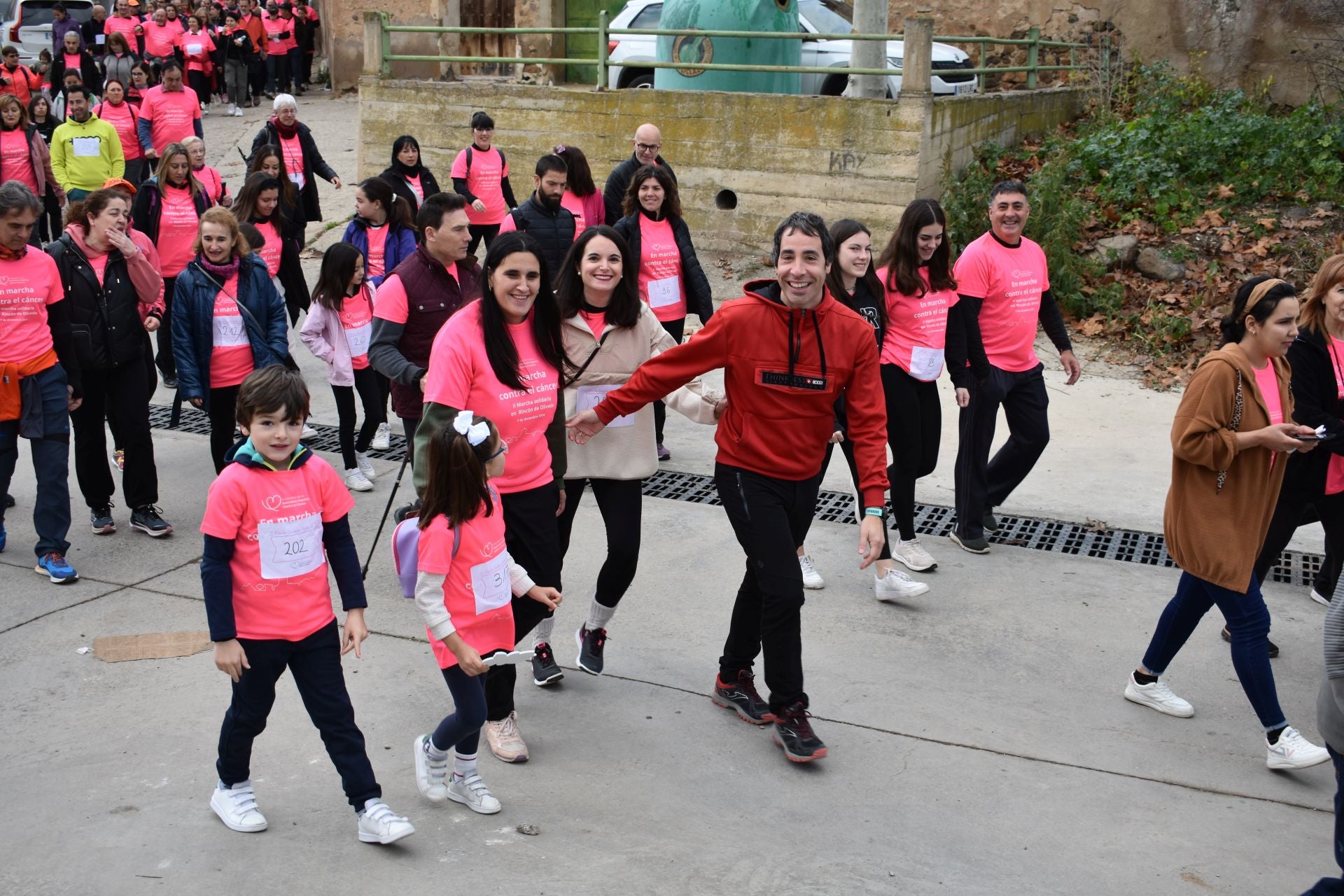 Búscate en la Marcha Solidaria a favor de la AECC