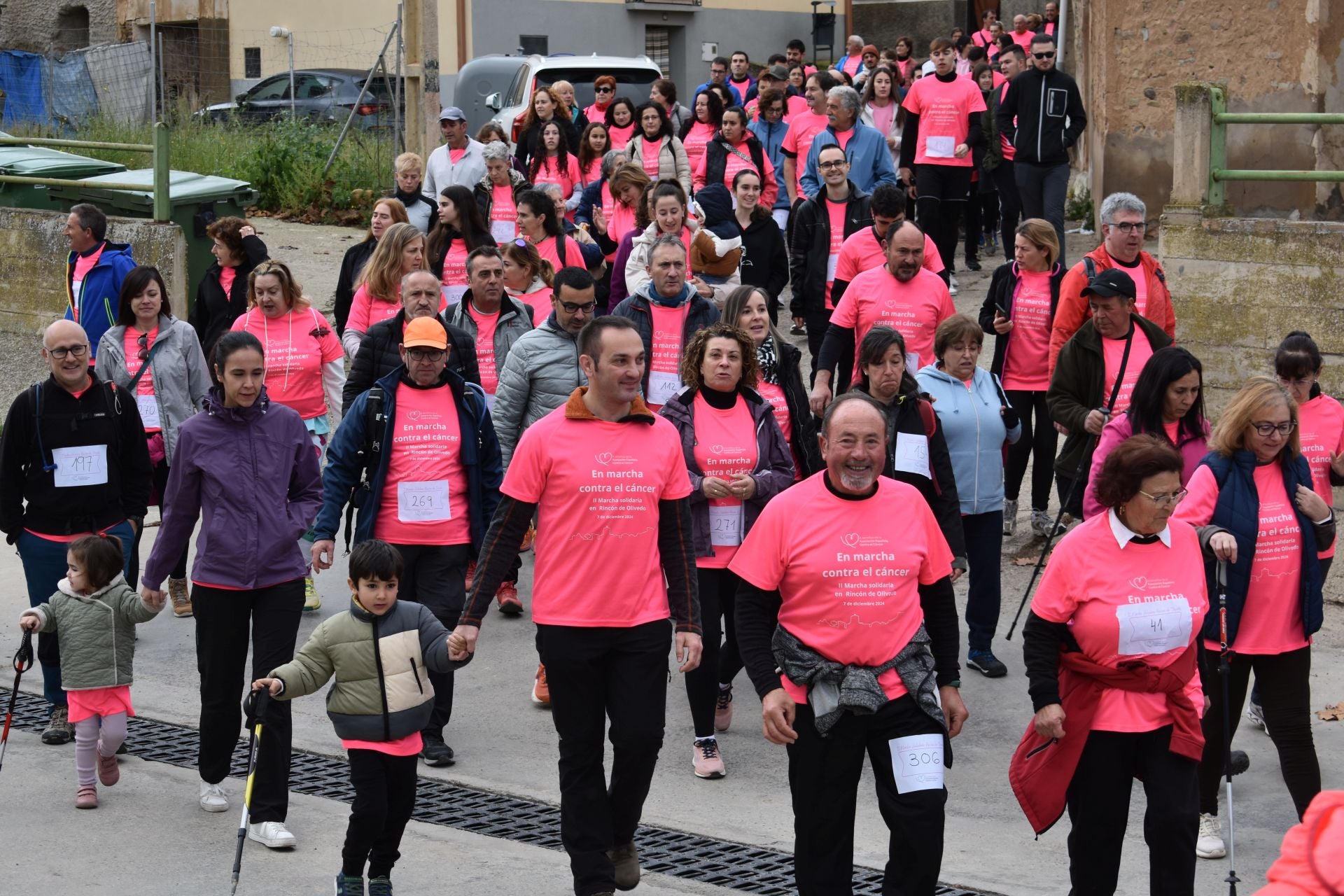 Búscate en la Marcha Solidaria a favor de la AECC