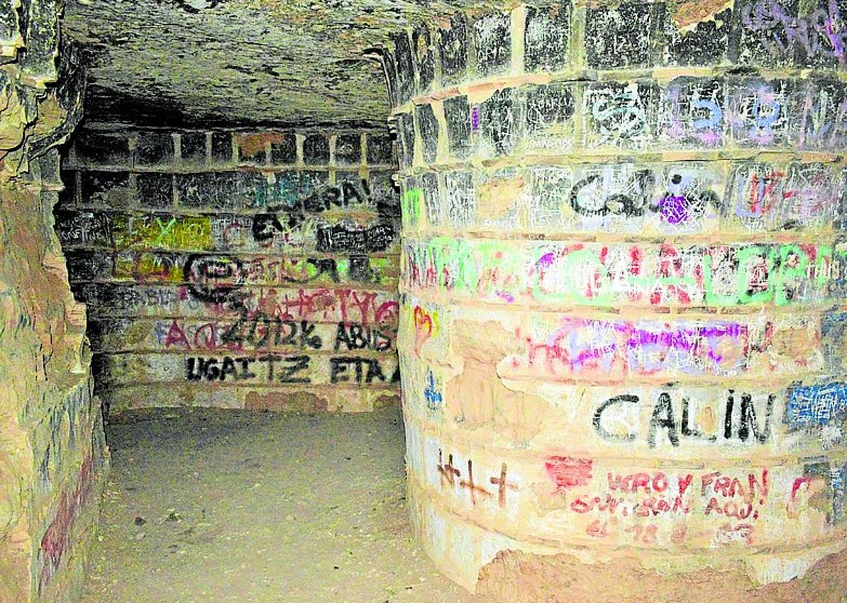 Imagen secundaria 1 - &#039;Los ojos del Ebro&#039;, olvidados y vandalizados