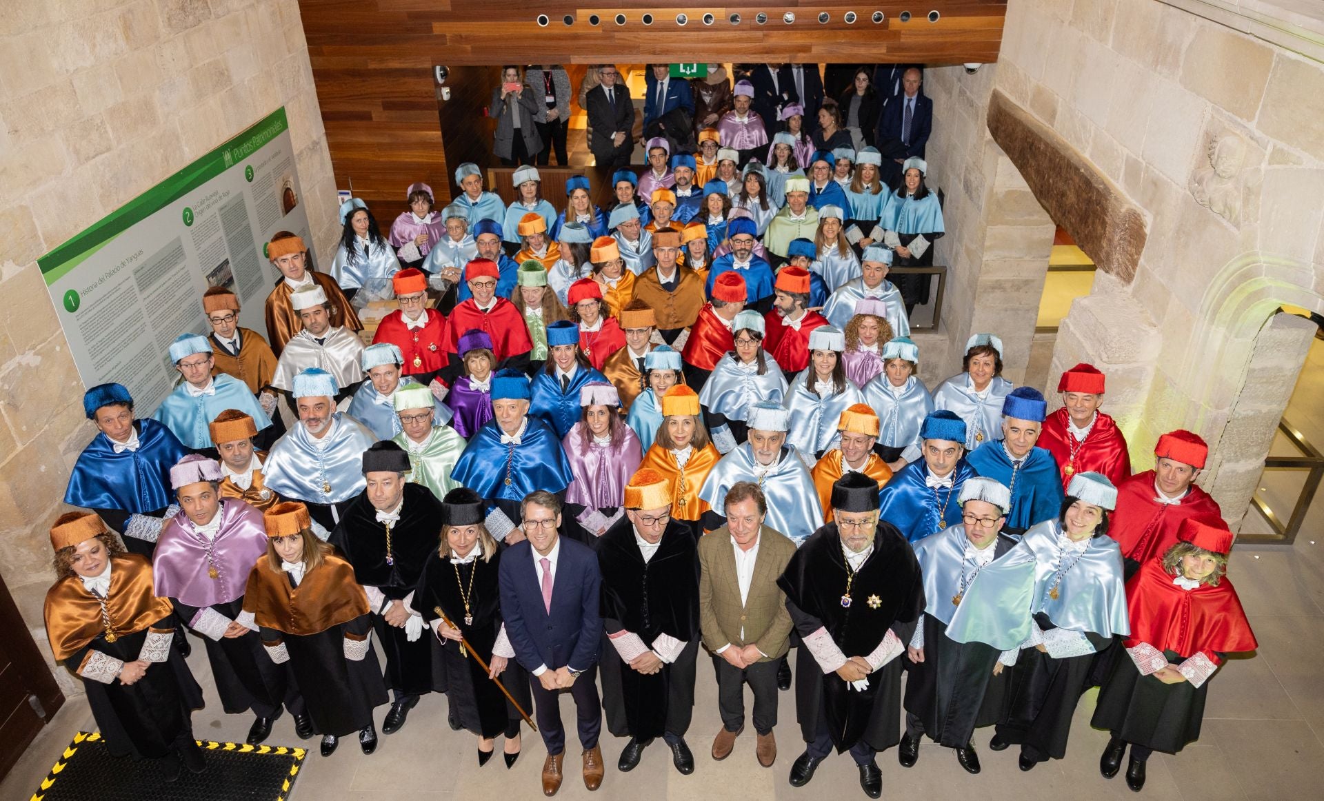 Eva Sanz toma posesión como nueva rectora de la Universidad de La Rioja