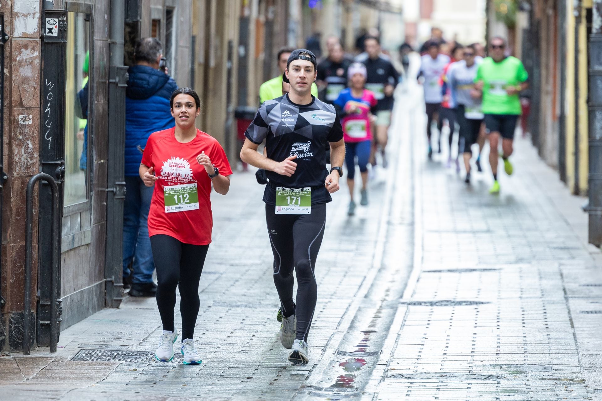 Iván Ganzabal y Eva Pascual ganan la Carrera Virgen de la Esperanza