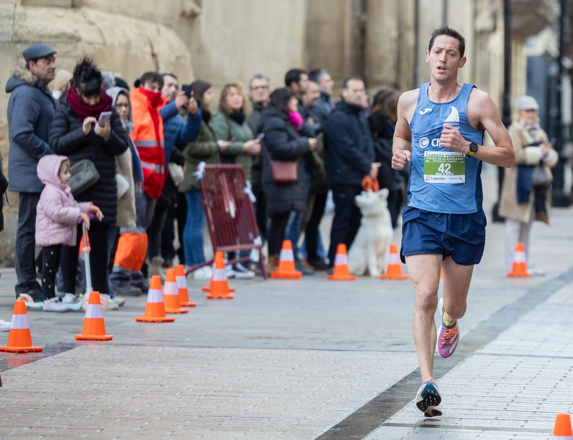 Iván Ganzabal y Eva Pascual ganan la Carrera Virgen de la Esperanza