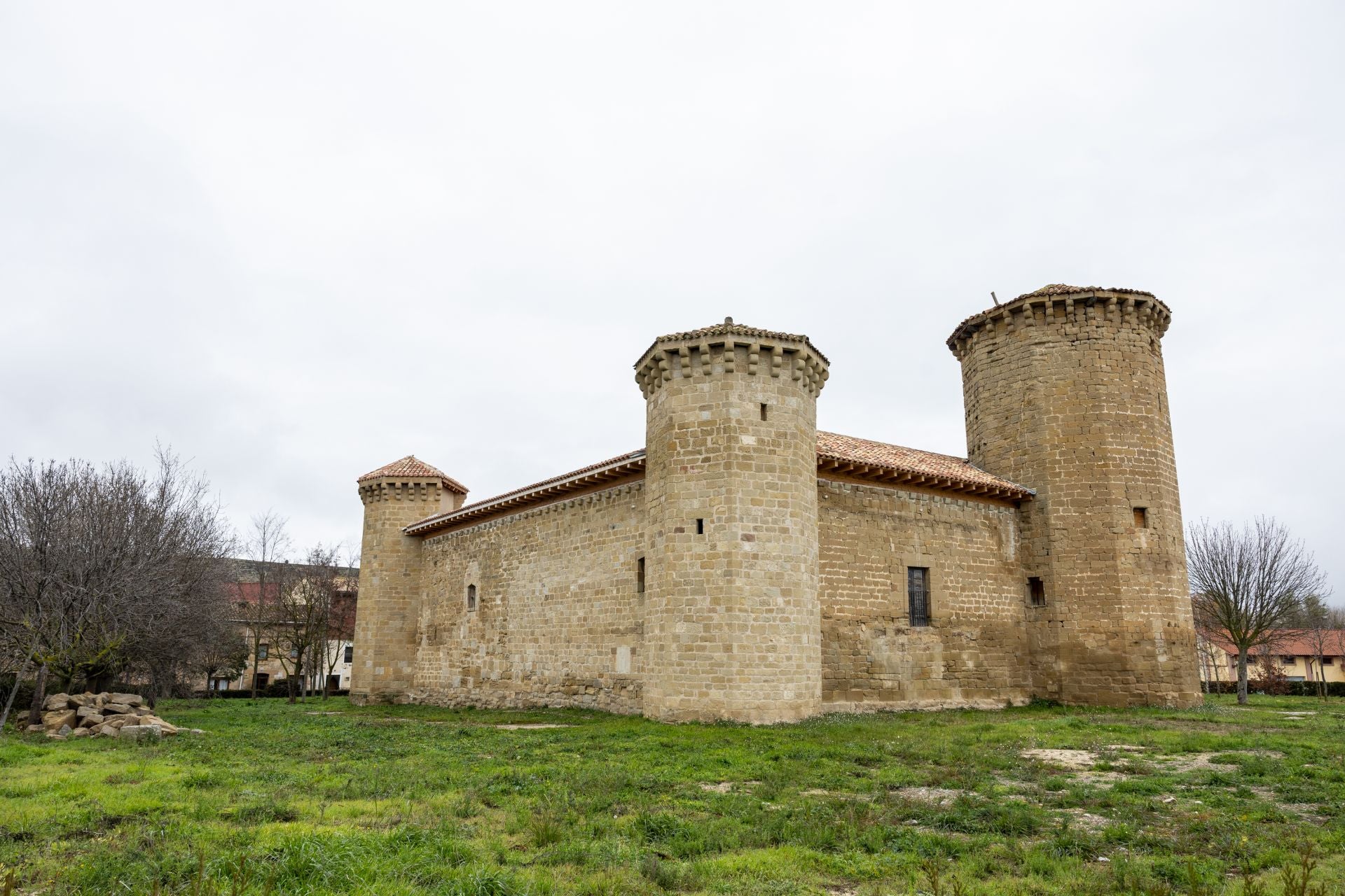 La necesaria restauración del castillo de Leiva