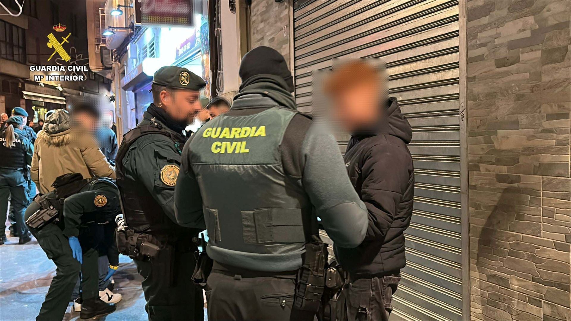 La Guardia Civil inspecciona locales de ocio de Arnedo