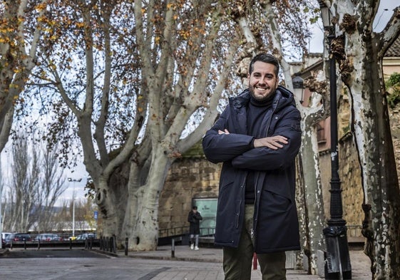 Javier García, tras ser proclamado secretario general del PSOE