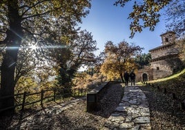 Imagen exterior del monasterio de Suso.