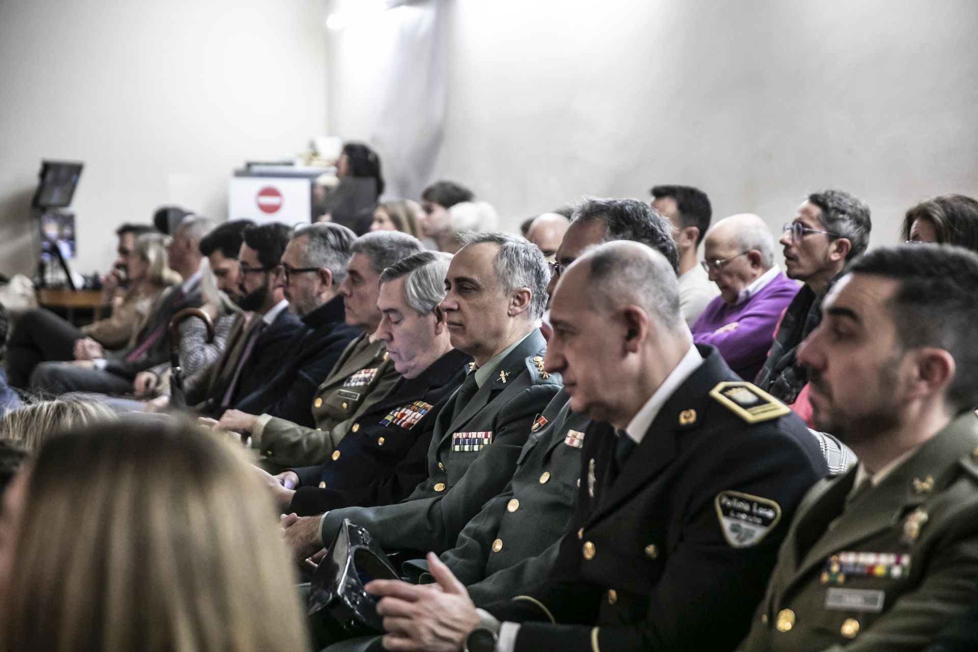 La entrega de la medalla de oro a cuatro exalcaldes de Logroño, en imágenes