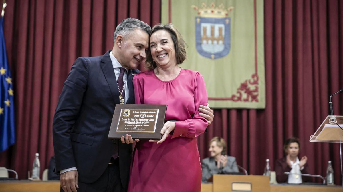 Los alcaldes del siglo XXI reciben la medalla de oro de Logroño