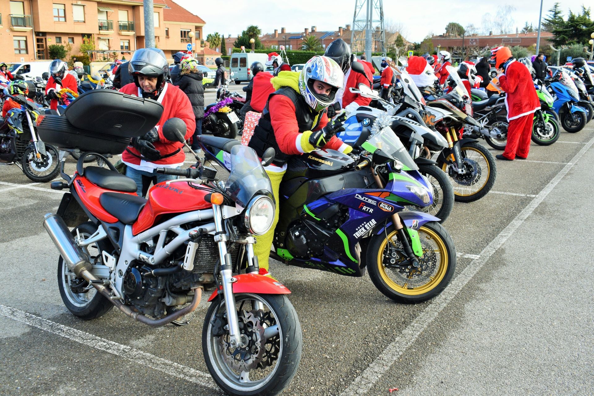 La llegada de Papá Noel en moto a Entre Ríos, en imágenes