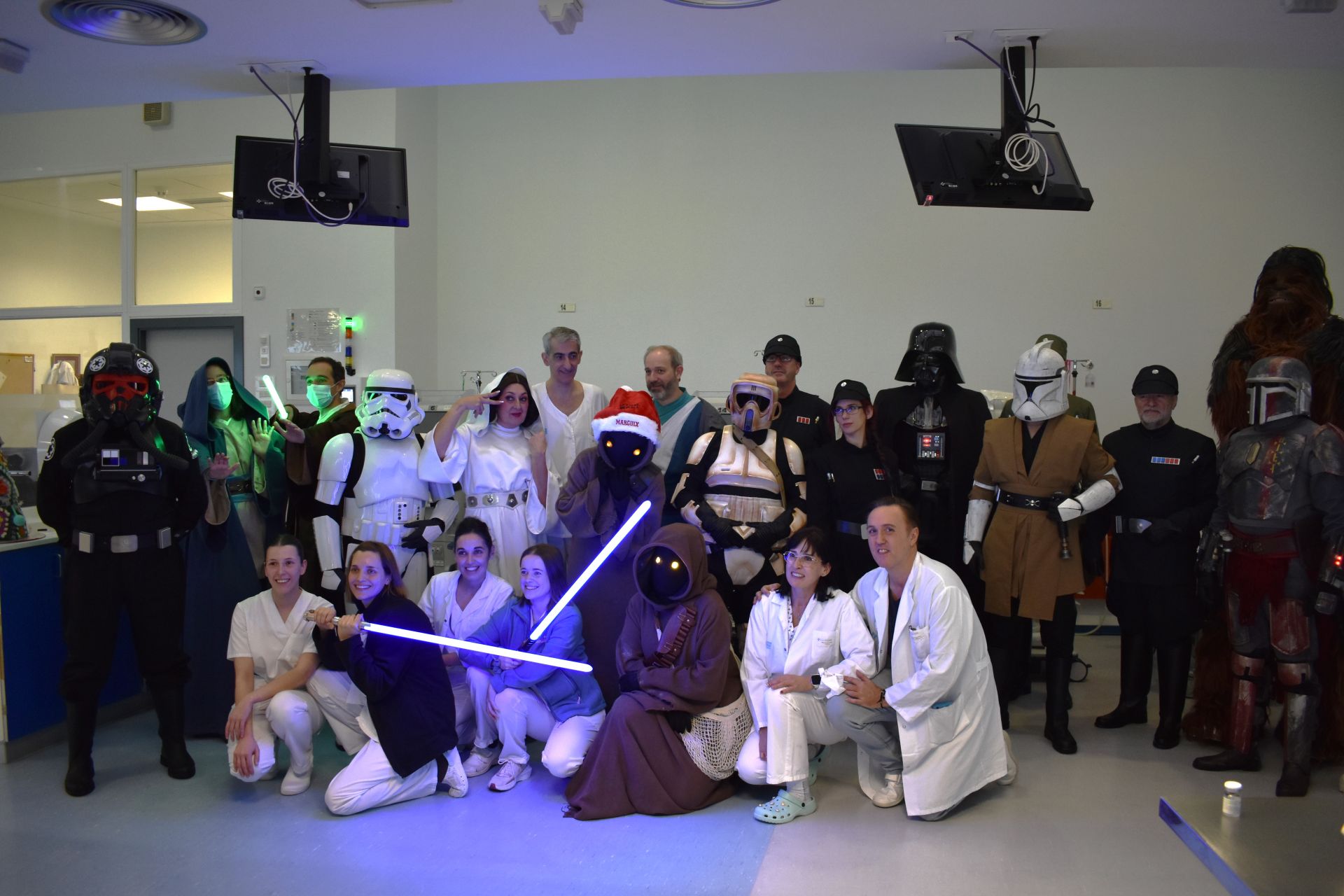 Los personajes de Star Wars visitan el Hospital de Calahorra