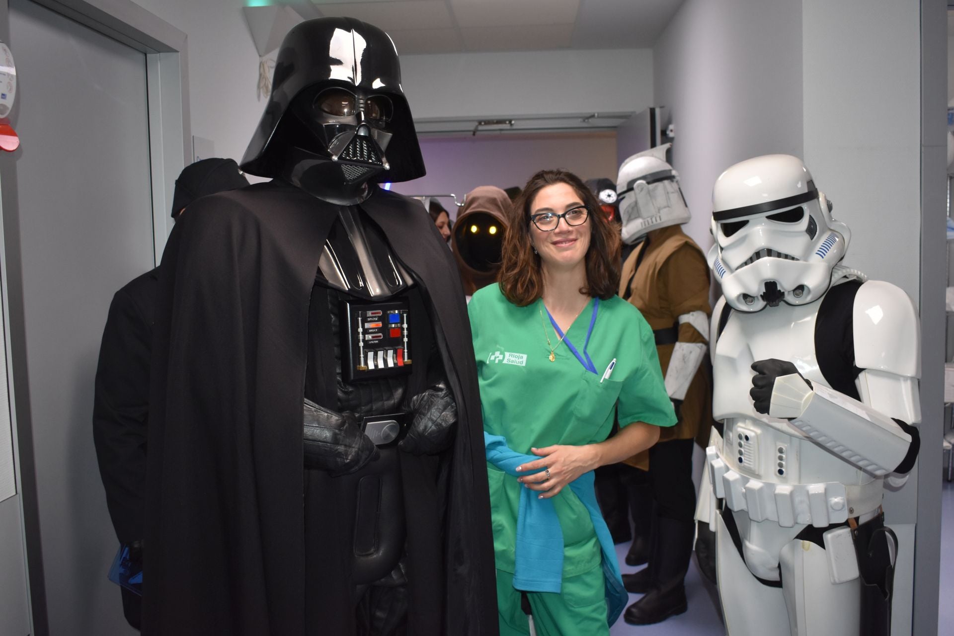 Los personajes de Star Wars visitan el Hospital de Calahorra