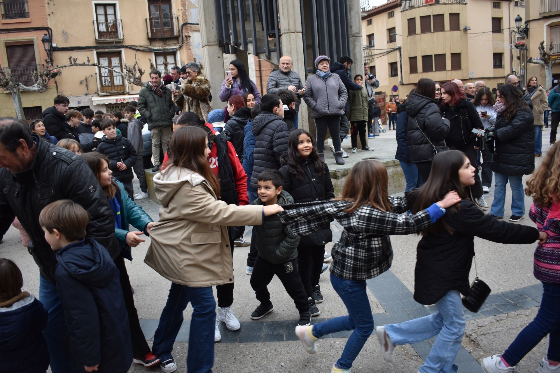 Aldeanueva lanza el cohete de las fiestas de invierno