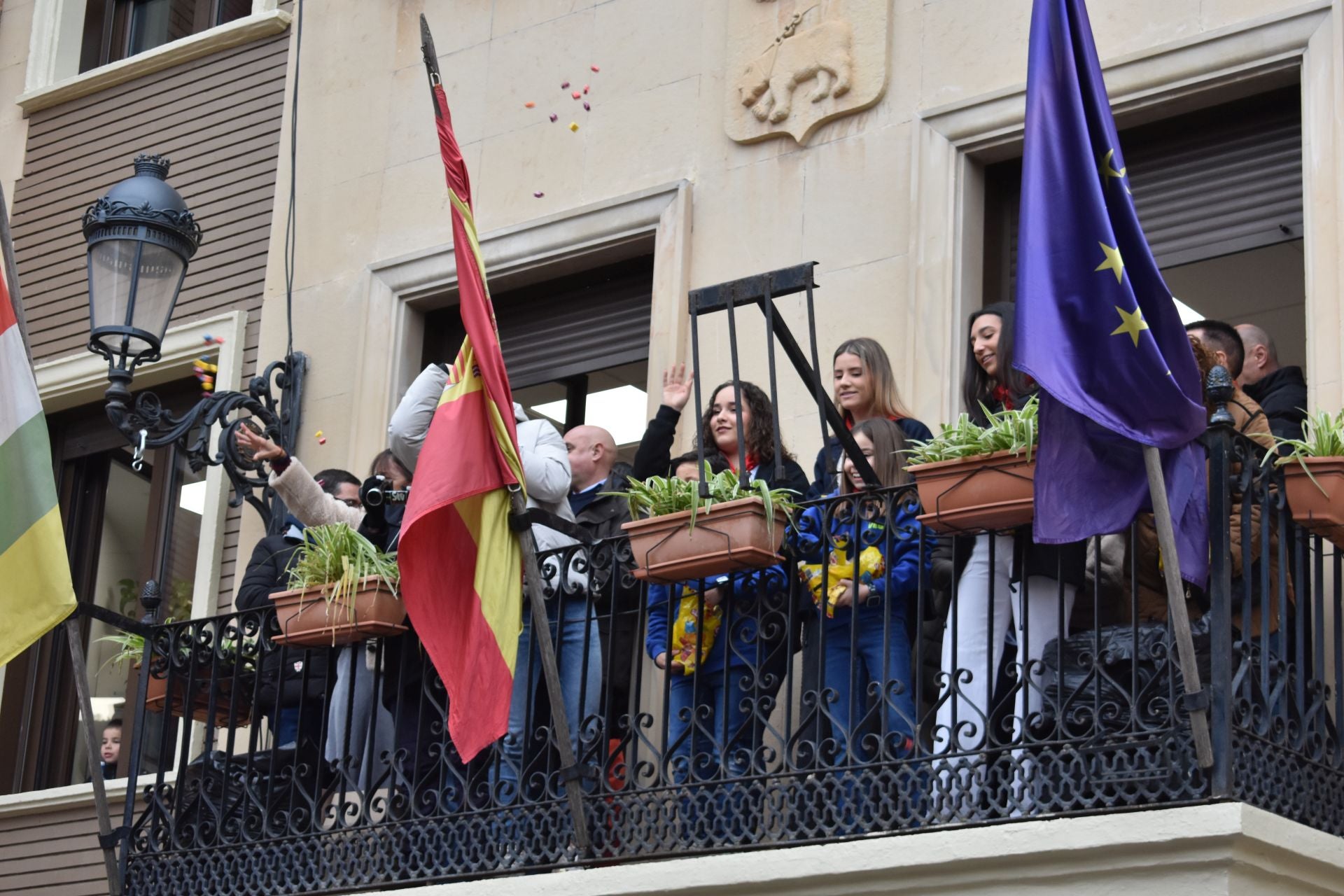 Aldeanueva lanza el cohete de las fiestas de invierno