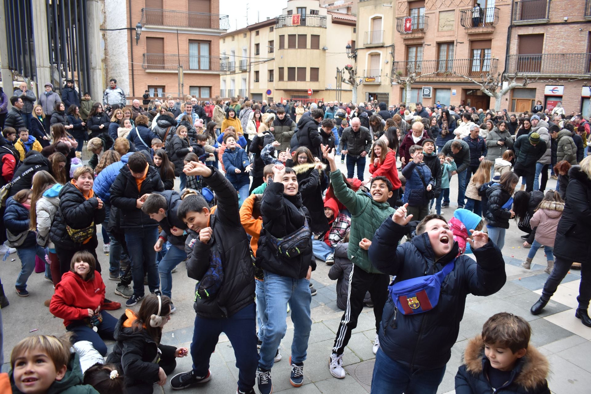 Aldeanueva lanza el cohete de las fiestas de invierno