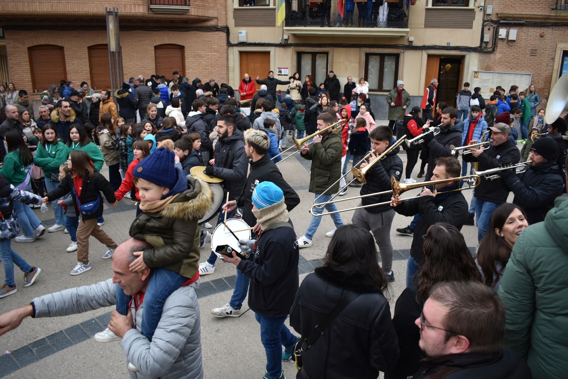 Aldeanueva lanza el cohete de las fiestas de invierno