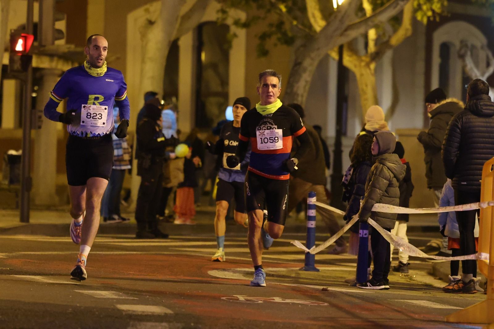 Los logroñeses llenan de nuevo las calles en la San Silvestre