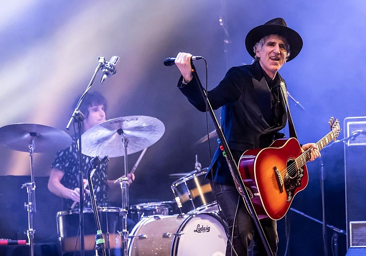 Mikel Erentxun, en un momento del concierto.