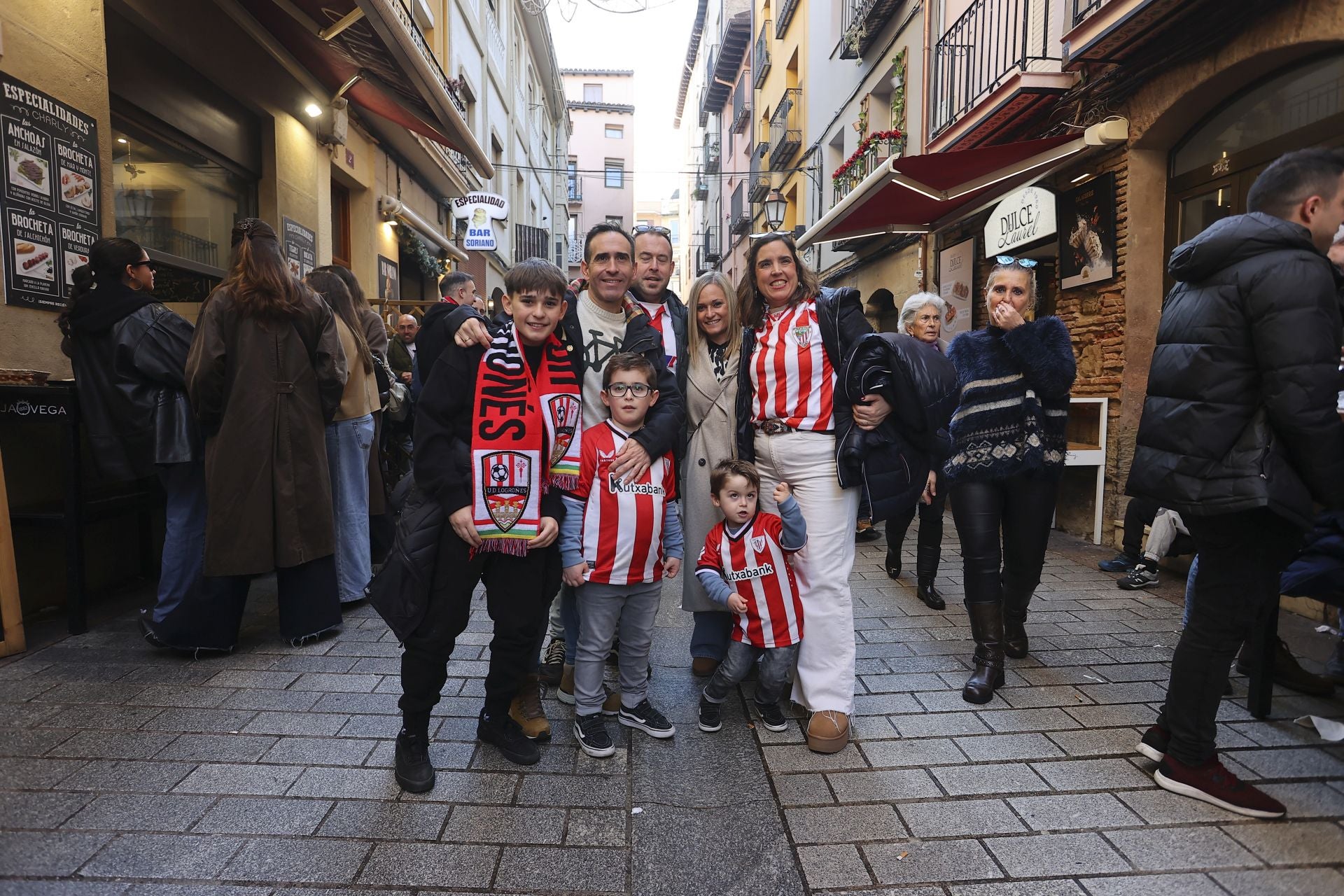 El ambiente en Laurel antes del partido entre UDL y Athletic