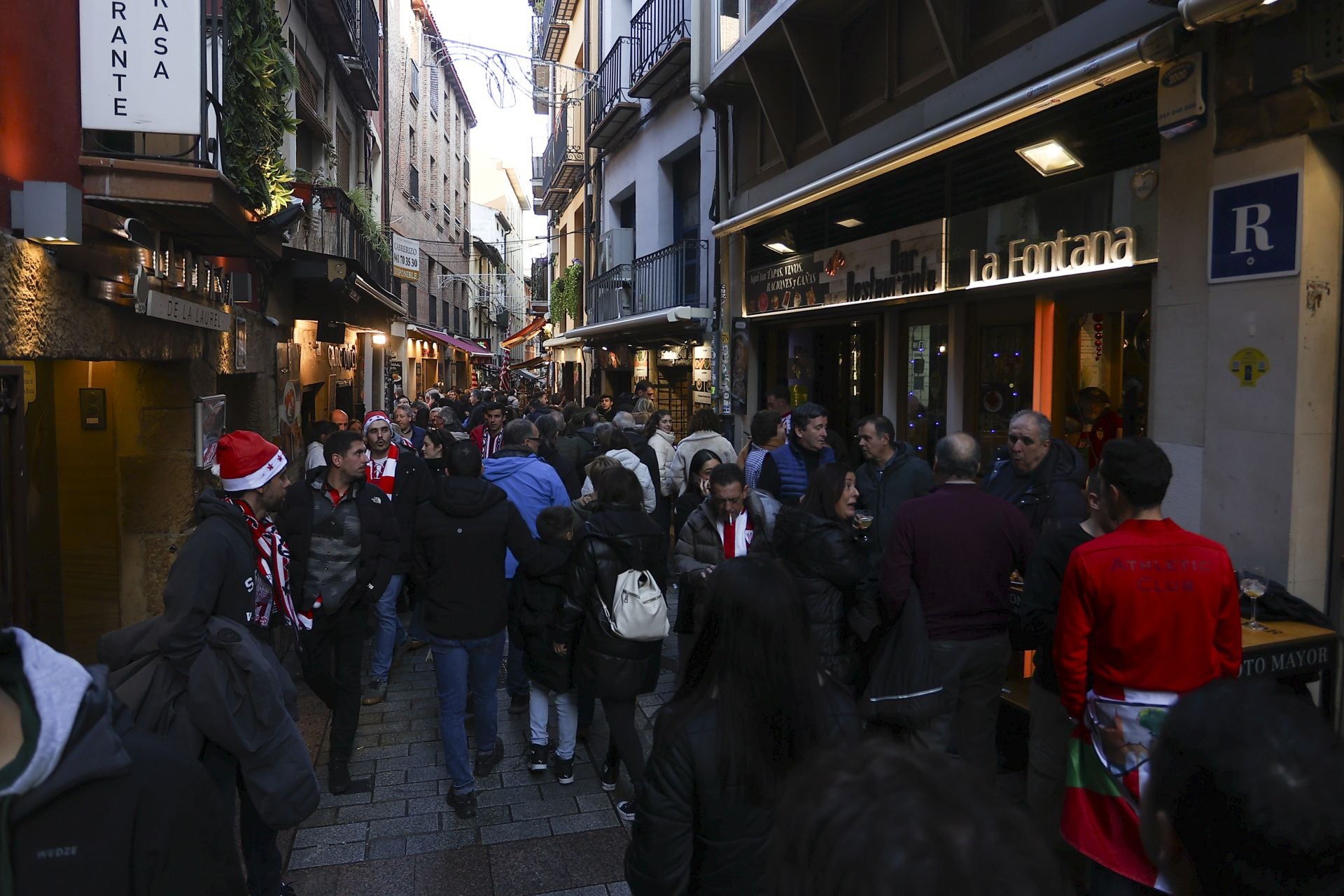 El ambiente en Laurel antes del partido entre UDL y Athletic
