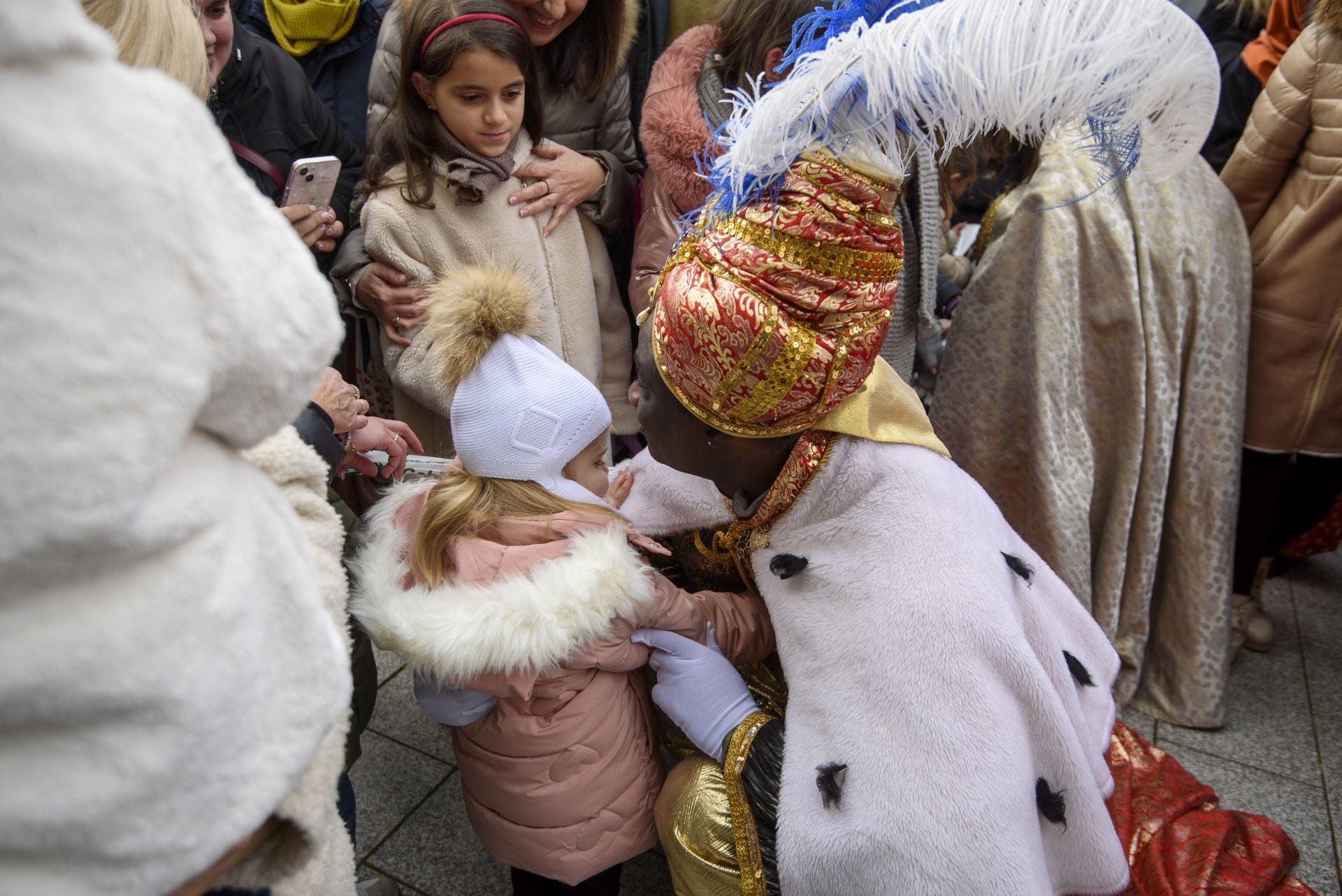 Capellán recibe a los Reyes Magos