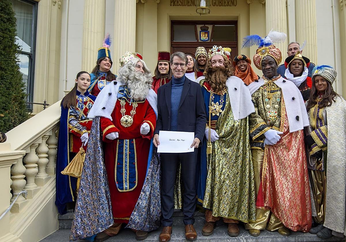 La carta del presidente de La Rioja en la recepción a Melchor, Gaspar y Baltasar