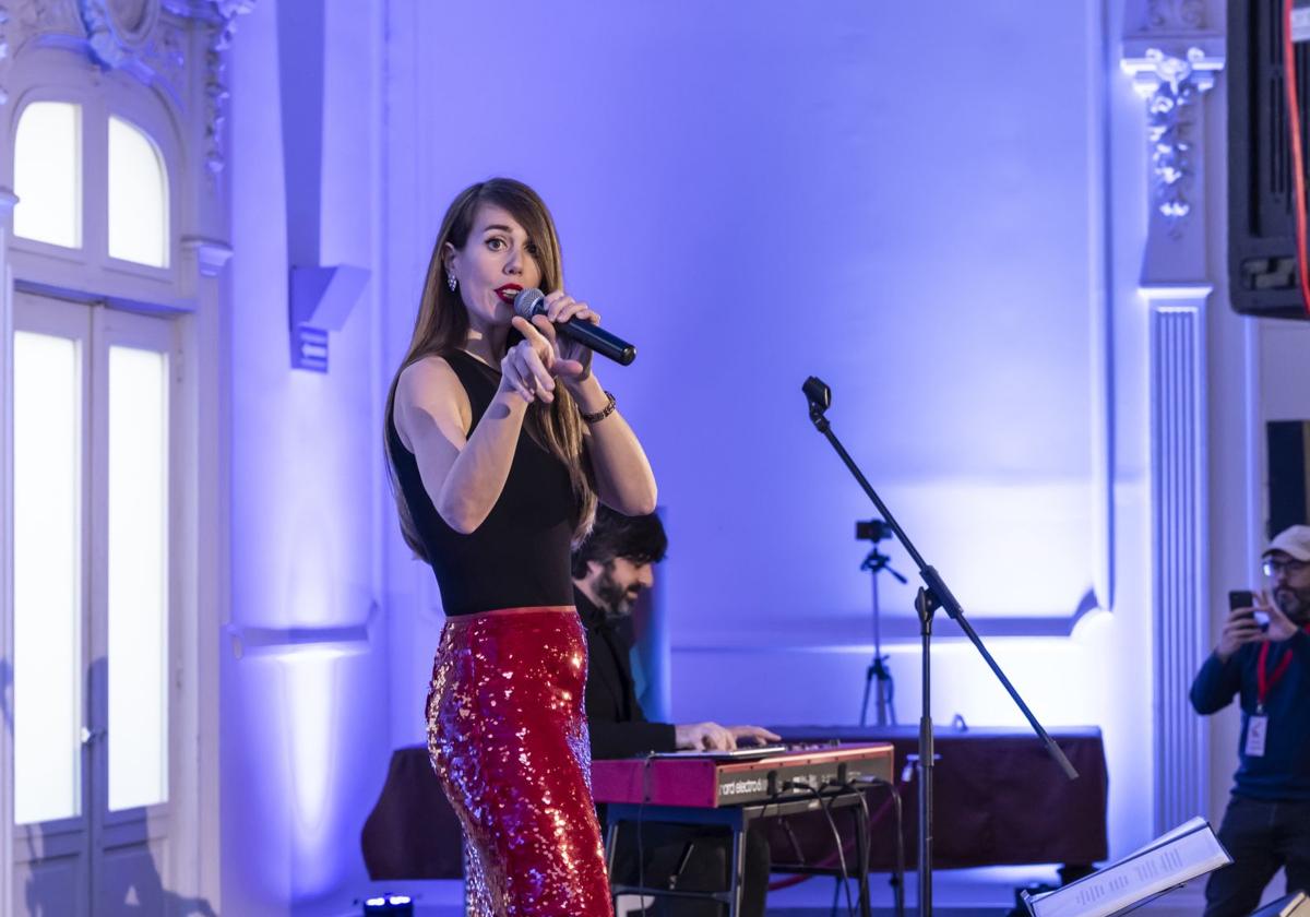 Sonia Vera y Josu Junguito, en el Círculo Logroñés en el último Café Cantante de Actual.