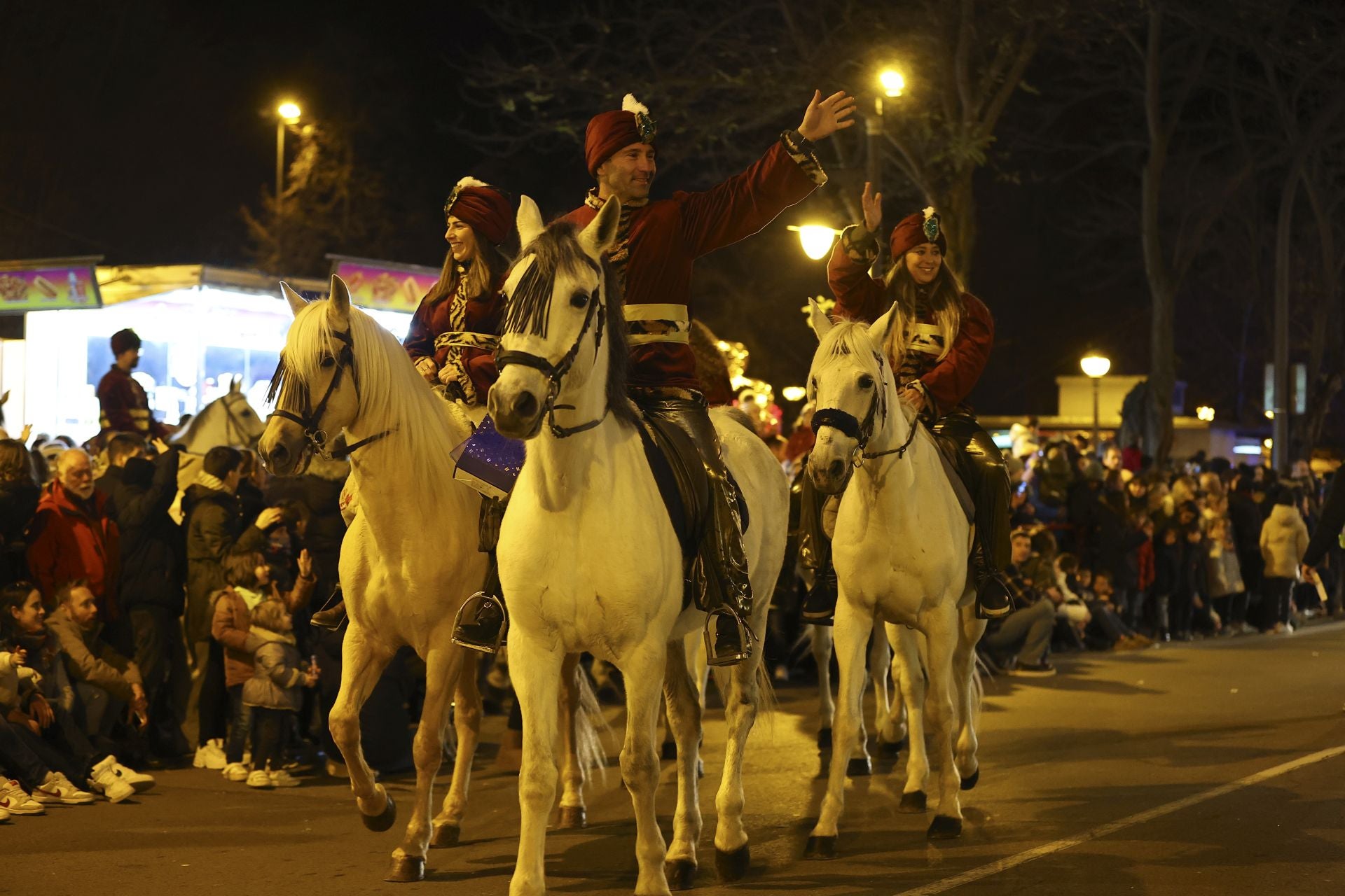 Las imágenes de la cabalgata por las calles de Logroño