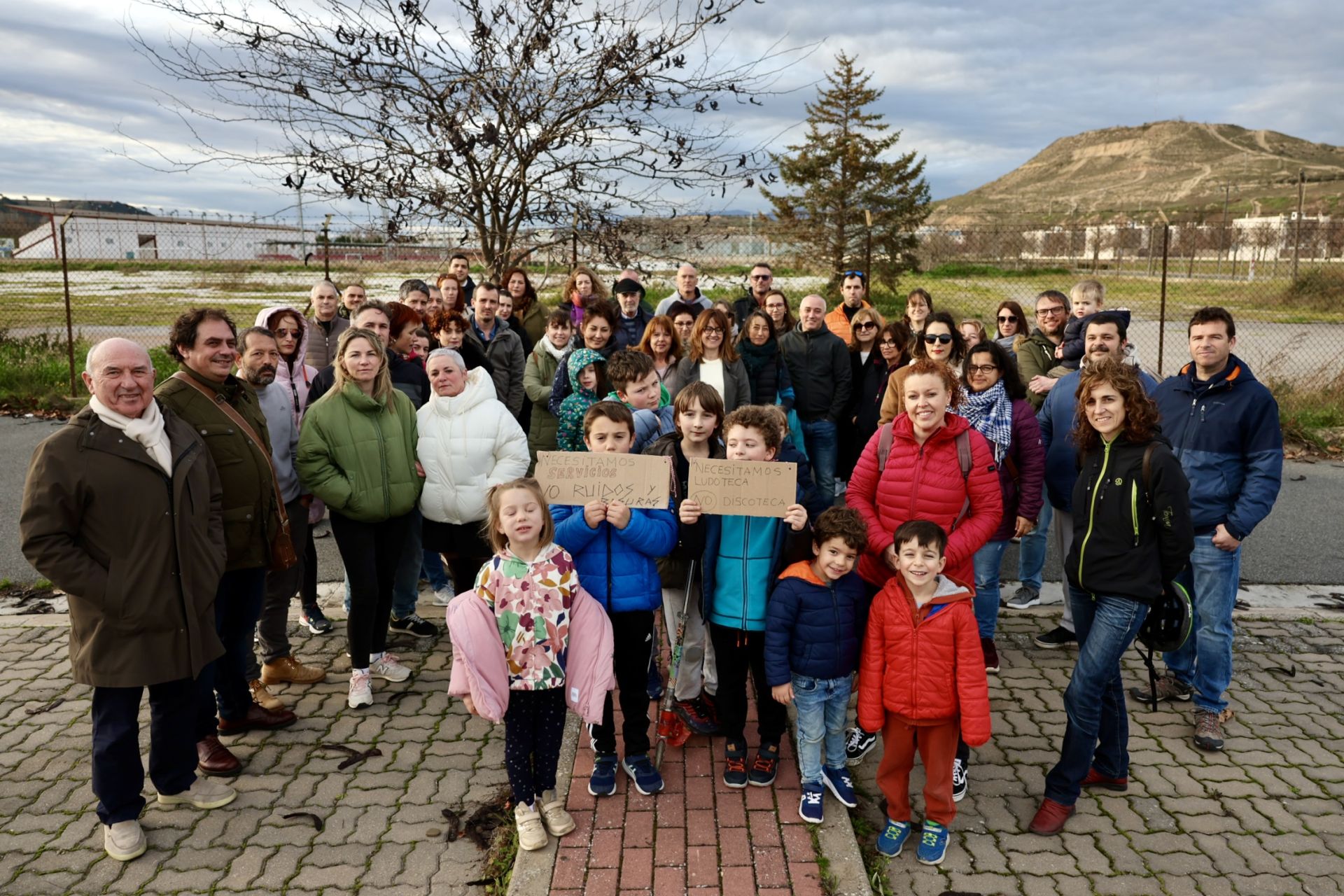 Los vecinos del Campillo muestran su rechazo al espacio para macroconciertos