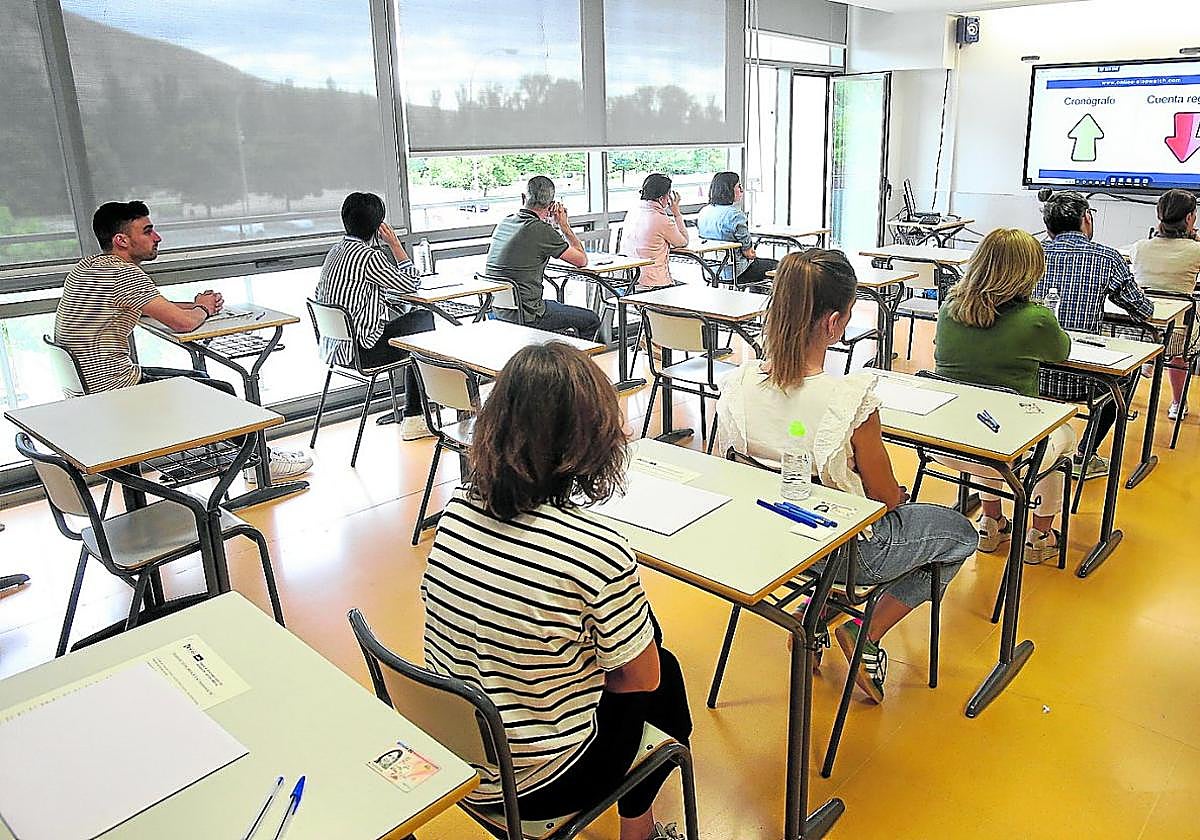 Una de las últimas oposiciones celebradas en La Rioja, en junio de 2024.