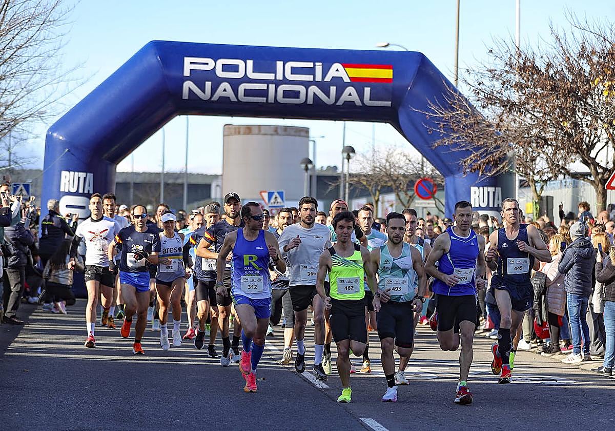 La carrera solidaria de la Policía Nacional en Logroño, en imágenes