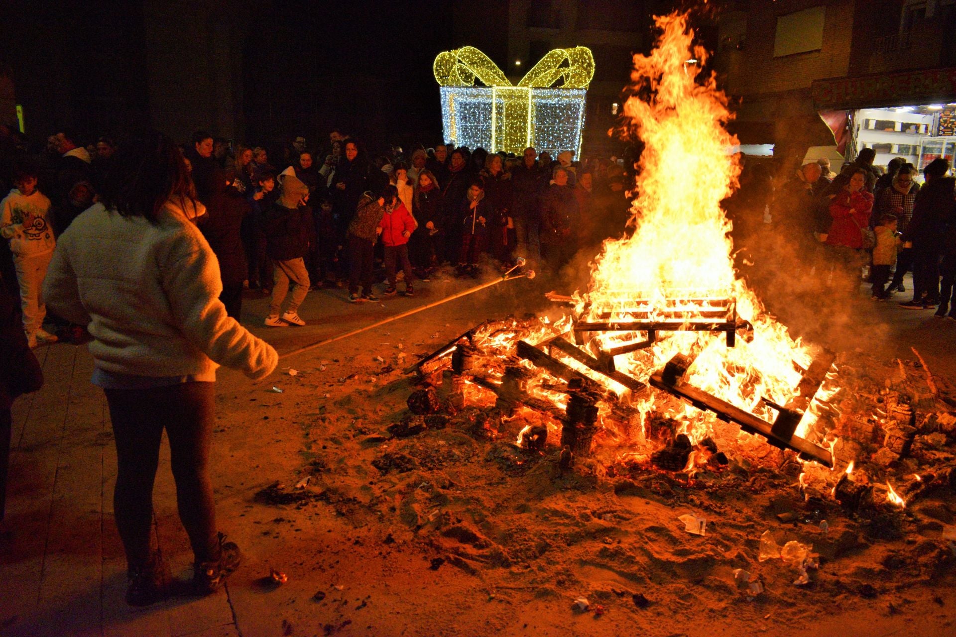 Las tradicionales márcharas de San Antón, en imágenes