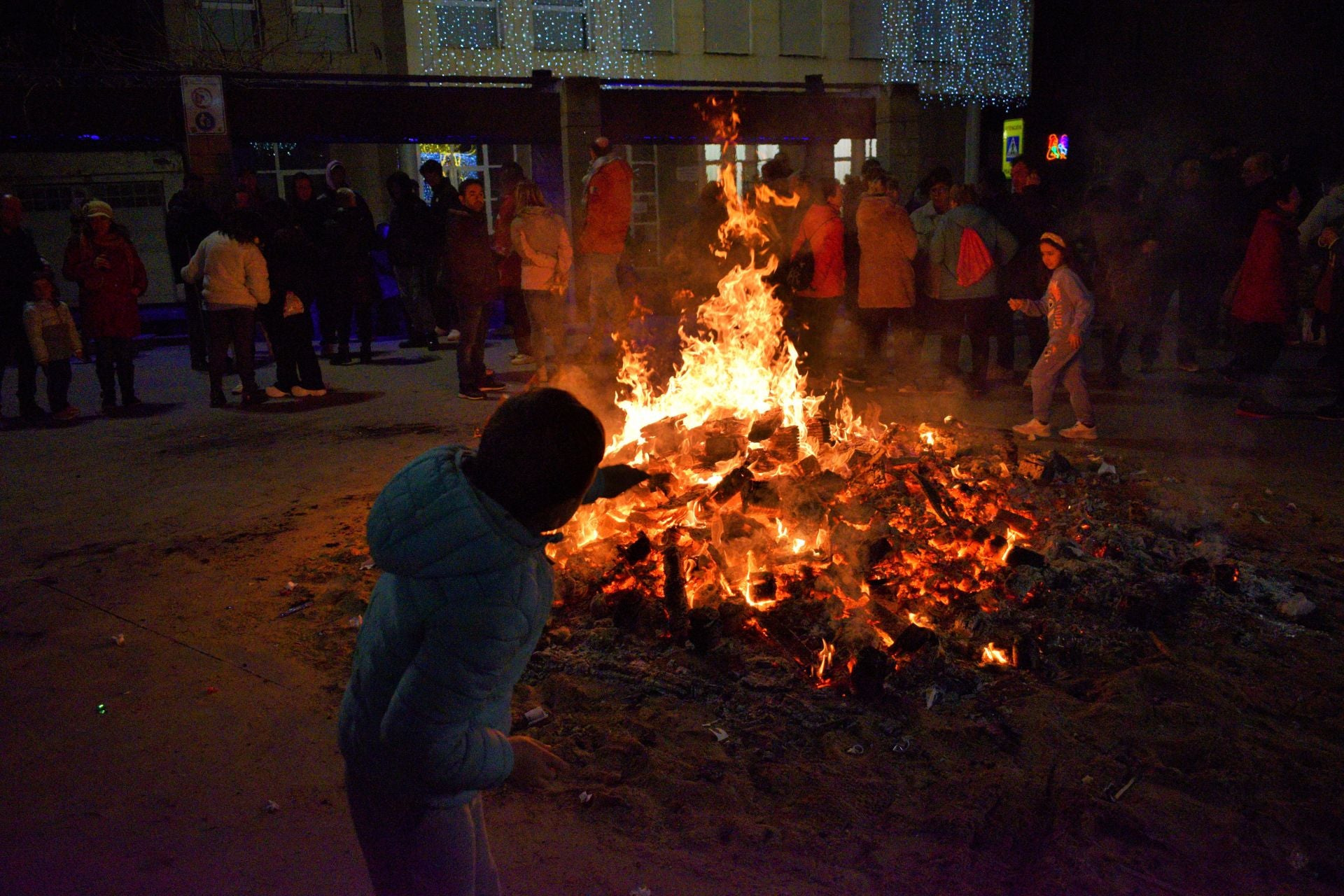 Las tradicionales márcharas de San Antón, en imágenes