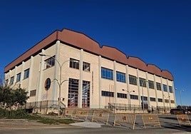 El polideportivo municipal de Lardero, que será reformado.