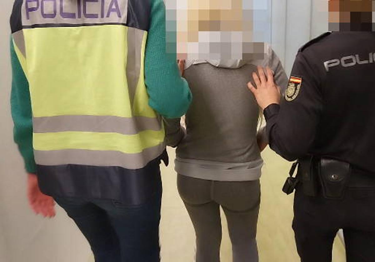 Detenida una pareja que robaba con fuerza en domicilios y comercios de Logroño