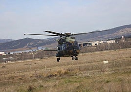 Sorpresa por el vuelo a baja altura de dos helicópteros en Logroño