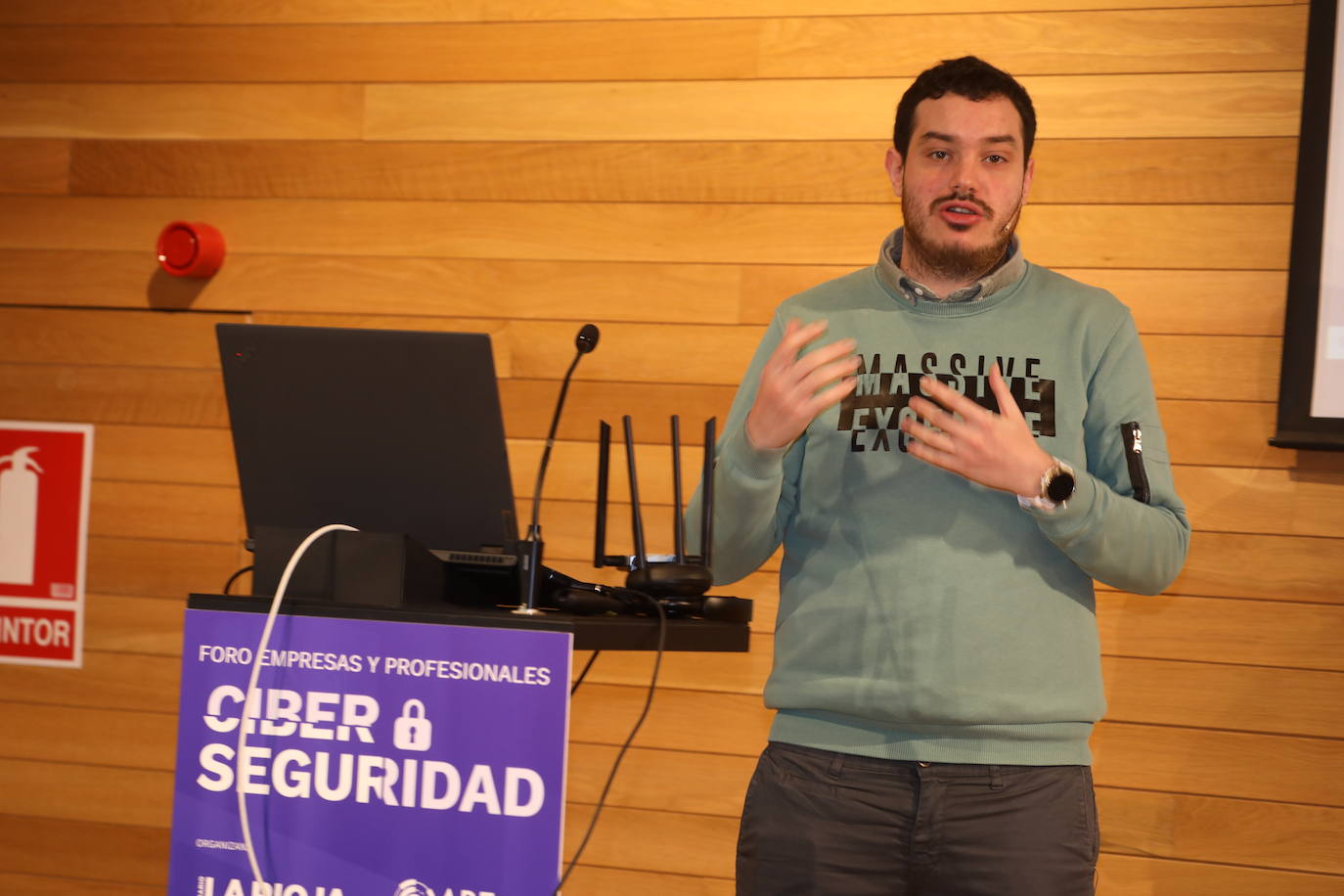 El foro &#039;Empresas y Profesionales: Ciberseguridad&#039;, en imágenes