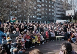 Cinco colegios logroñeses celebran el Día de La Paz en el Parque San Miguel