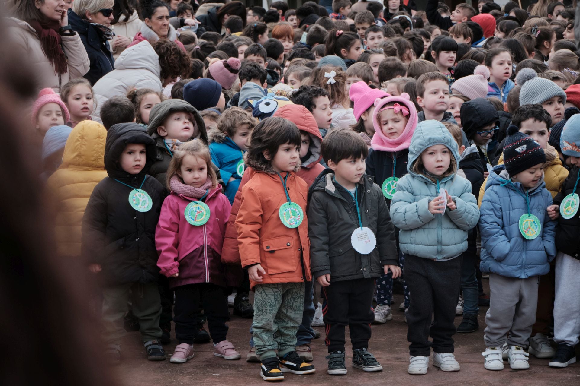 Cinco colegios logroñeses celebran el Día de La Paz en el Parque San Miguel